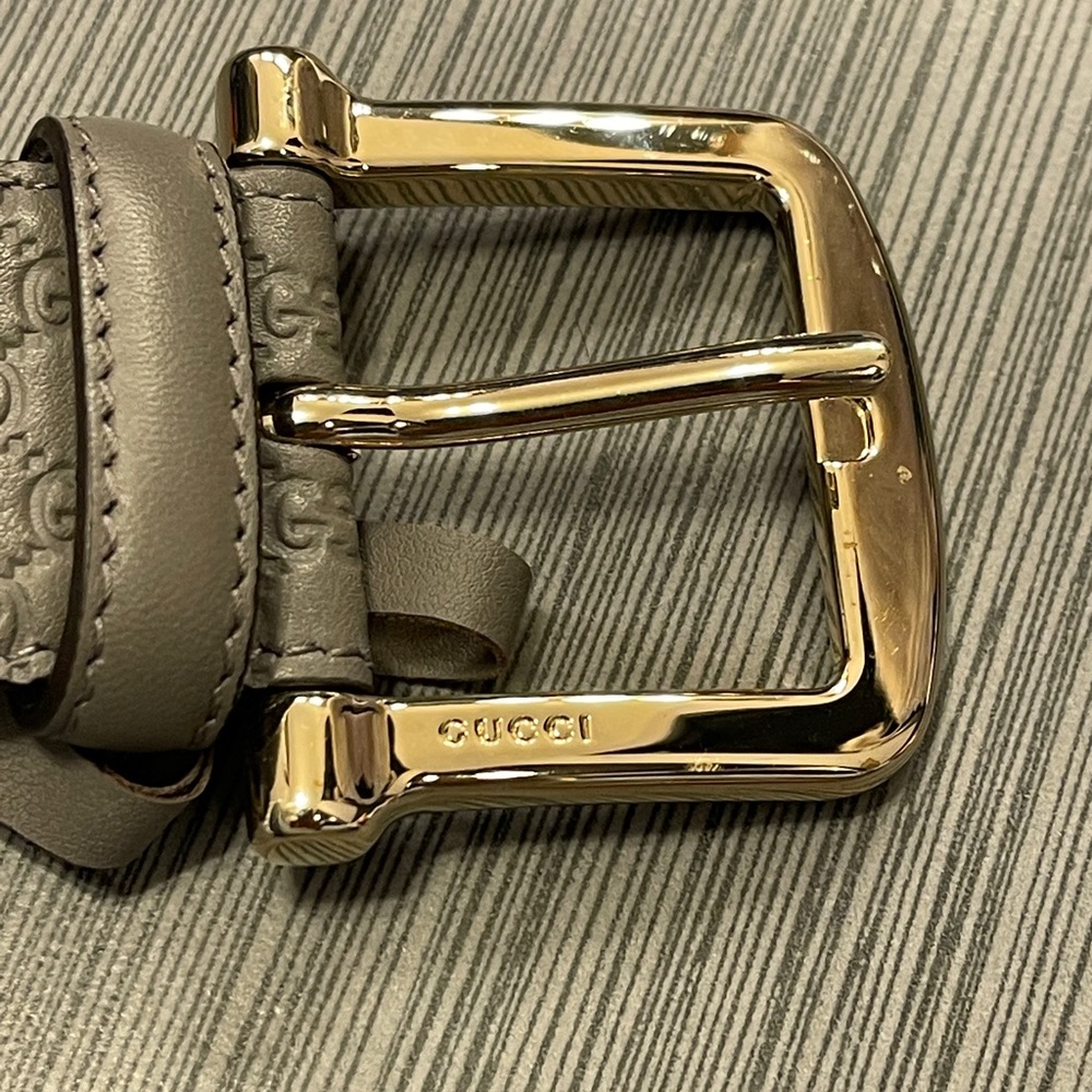 Gucci Grey Leather Belt